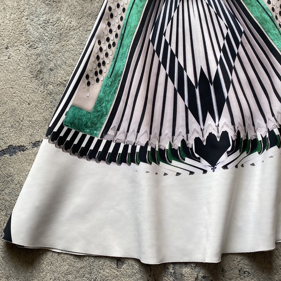 CLOVER CANYON Geometric Patterned Skirt - Green and Black - Picture 3 of 4